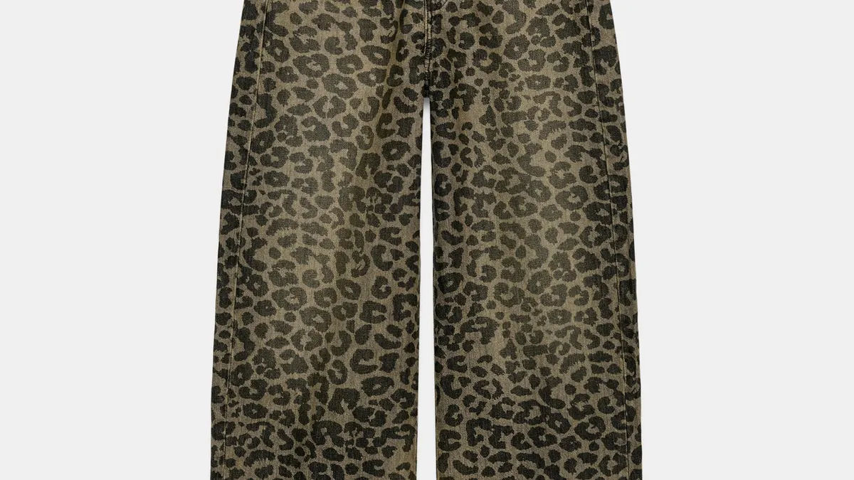 Vaqueros de leopardo.